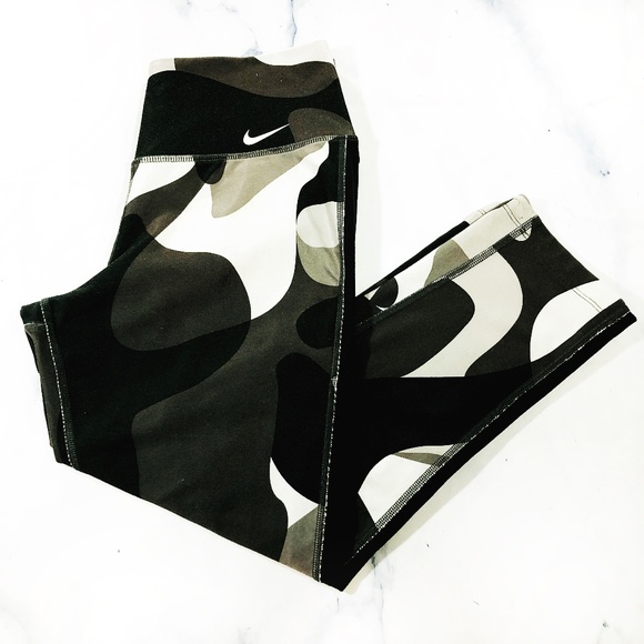 Nike Pants - Nike Black & Grey Camo Crop Athletic Leggings